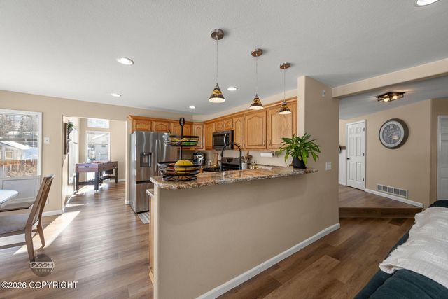 10911 Kaskanak Drive, Eagle River, AK 99577