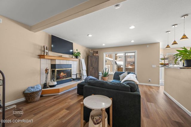 10911 Kaskanak Drive, Eagle River, AK 99577