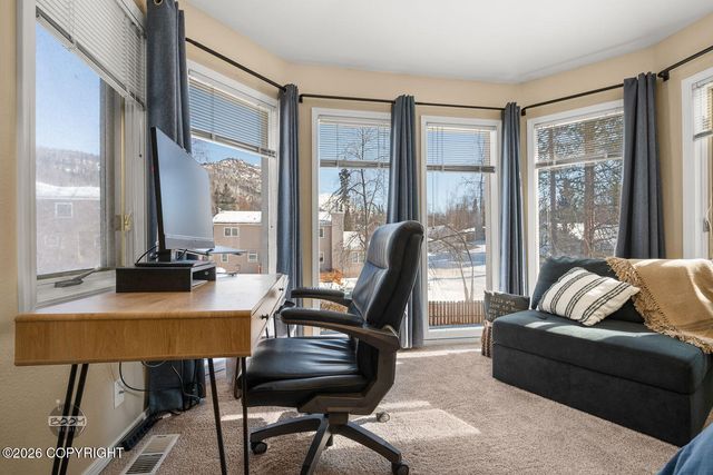 10911 Kaskanak Drive, Eagle River, AK 99577