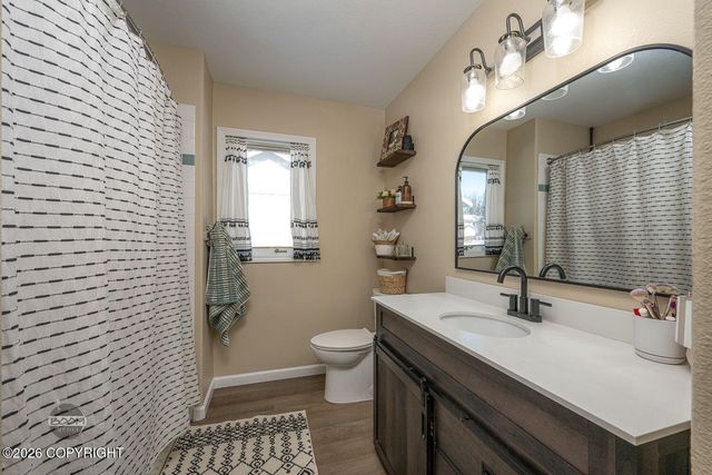 10911 Kaskanak Drive, Eagle River, AK 99577