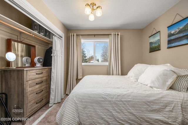 10911 Kaskanak Drive, Eagle River, AK 99577