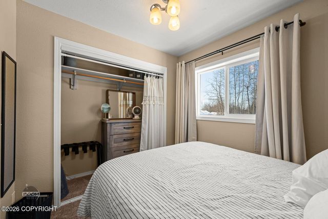 10911 Kaskanak Drive, Eagle River, AK 99577