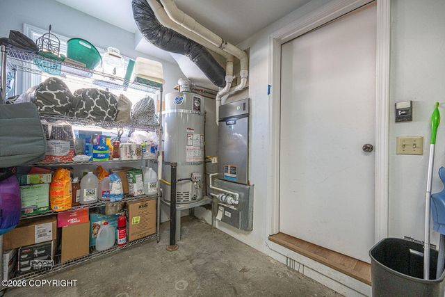 10911 Kaskanak Drive, Eagle River, AK 99577