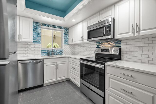 1647 SOUTHWOOD STREET 1647, Sarasota, FL 34231