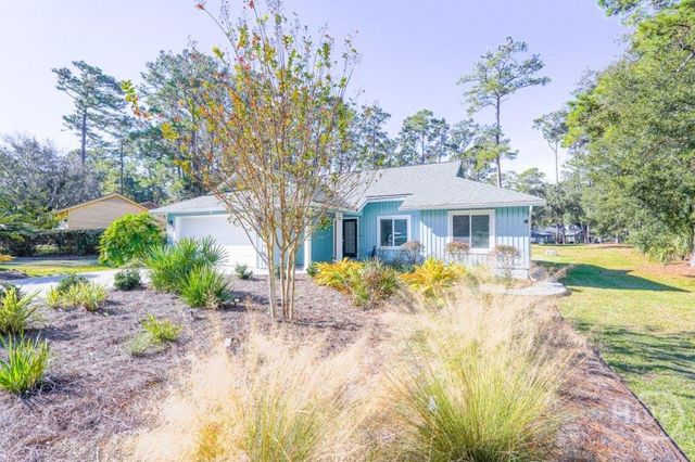 53 Village Green Circle, Savannah, GA 31411