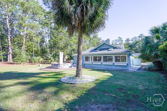 53 Village Green Circle, Savannah, GA 31411