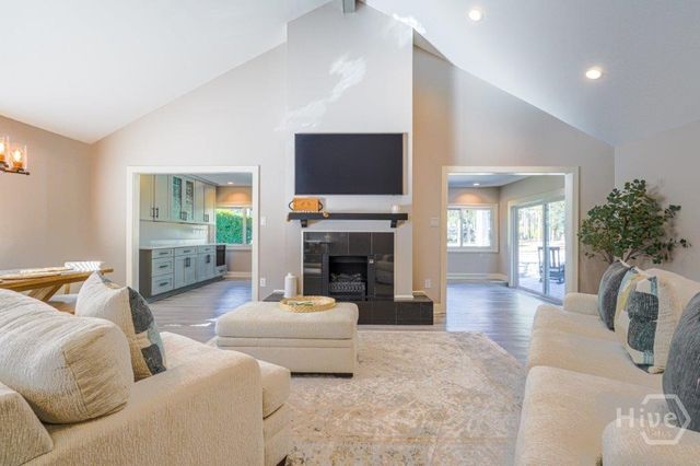 53 Village Green Circle, Savannah, GA 31411