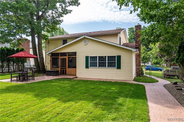 58 Tobey Hill Drive, West Seneca, NY 14224