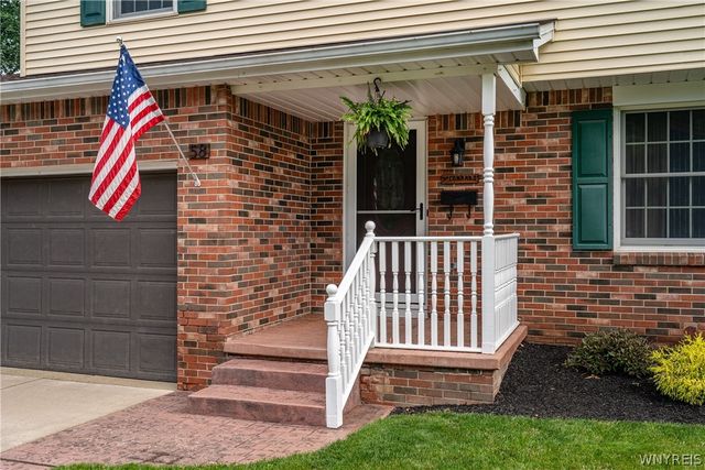 58 Tobey Hill Drive, West Seneca, NY 14224