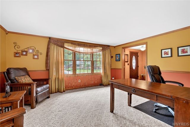 58 Tobey Hill Drive, West Seneca, NY 14224