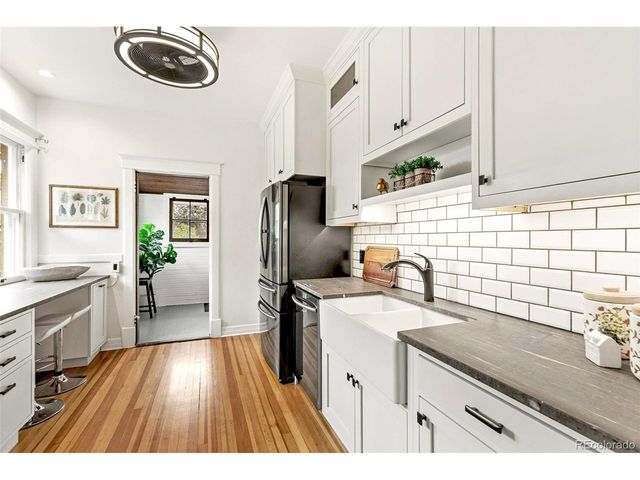 3010 Irving St, Denver, CO 80211