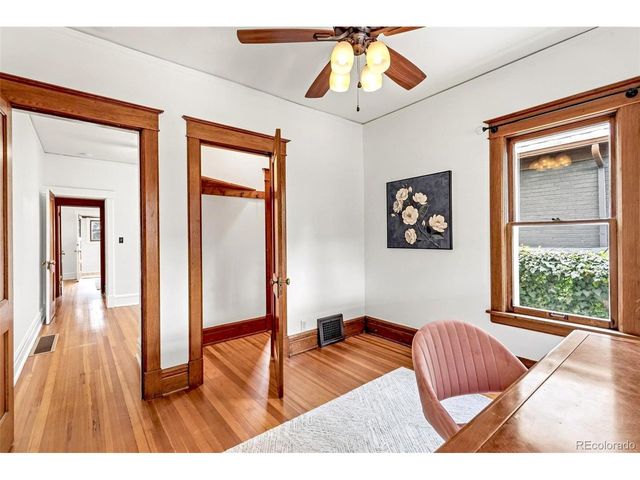 3010 Irving St, Denver, CO 80211