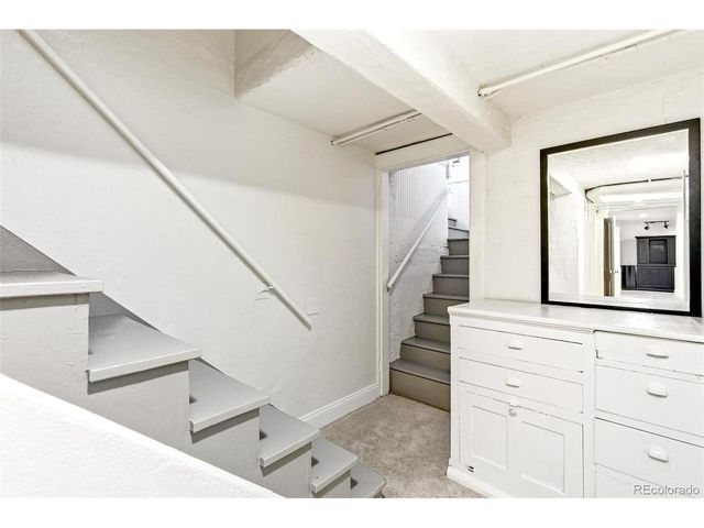 3010 Irving St, Denver, CO 80211