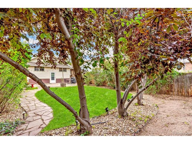 3010 Irving St, Denver, CO 80211