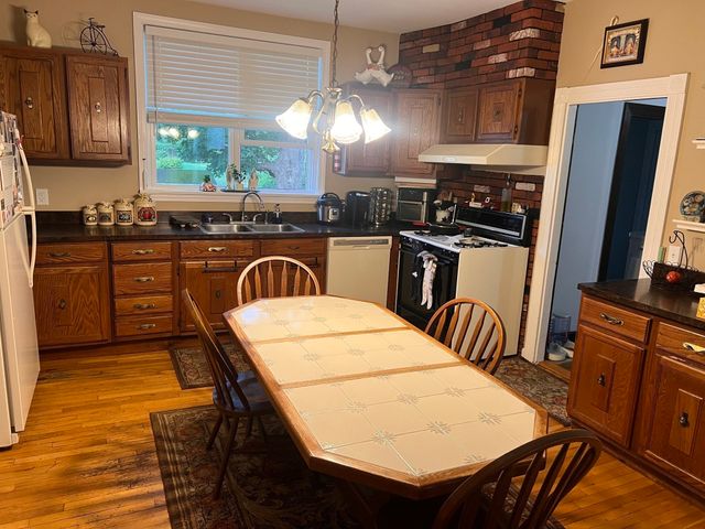 93 Stetson Str, Whitman, MA 02382