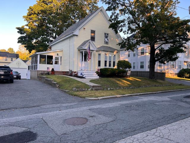 93 Stetson Str, Whitman, MA 02382