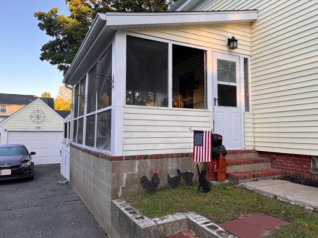 93 Stetson Str, Whitman, MA 02382