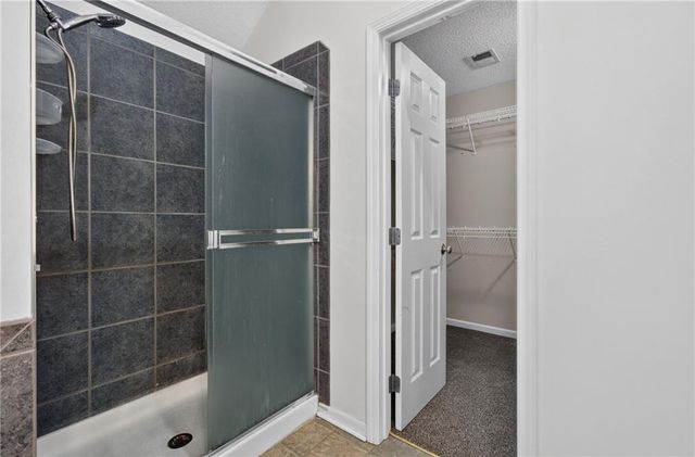 1003 Colonial Drive, Pleasant Hill, MO 64080