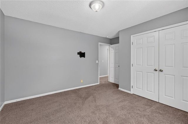 1003 Colonial Drive, Pleasant Hill, MO 64080
