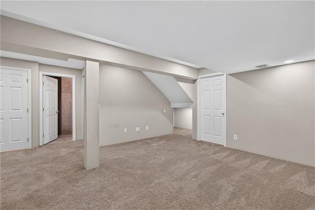1003 Colonial Drive, Pleasant Hill, MO 64080