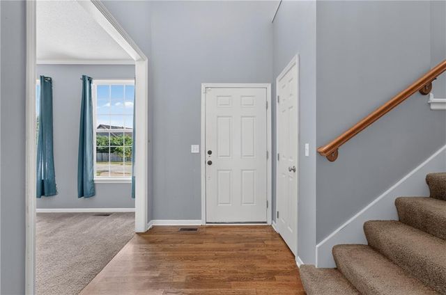 1003 Colonial Drive, Pleasant Hill, MO 64080