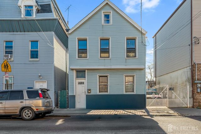 113 2nd Street, Elizabeth, NJ 07206