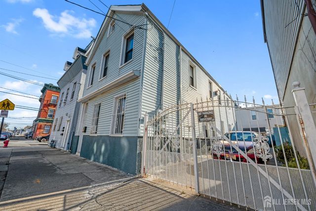 113 2nd Street, Elizabeth, NJ 07206