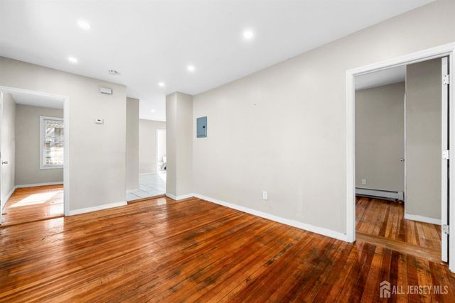 113 2nd Street, Elizabeth, NJ 07206