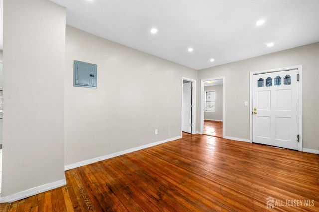 113 2nd Street, Elizabeth, NJ 07206