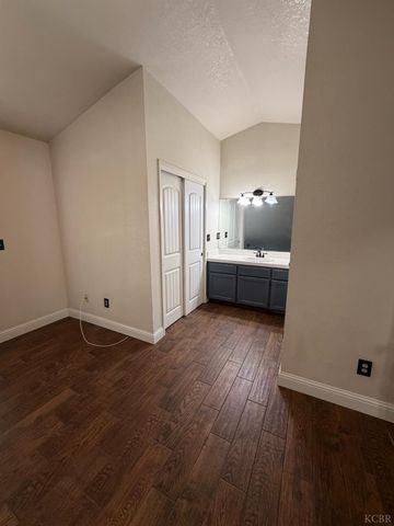 2319 Aspen Street, Hanford, CA 93230