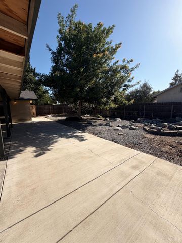 2319 Aspen Street, Hanford, CA 93230