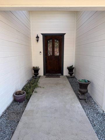 2319 Aspen Street, Hanford, CA 93230