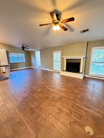 2319 Aspen Street, Hanford, CA 93230