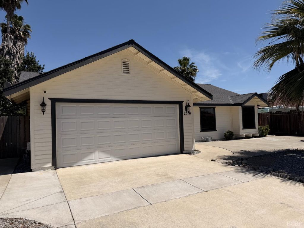 2319 Aspen Street, Hanford, CA 93230