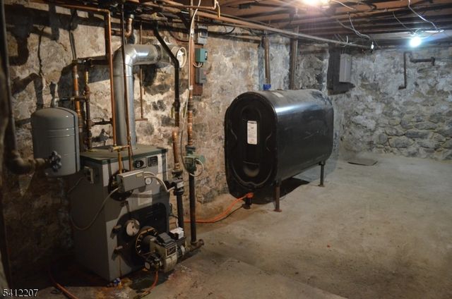 47 Lewis St, Phillipsburg Town, NJ 08865