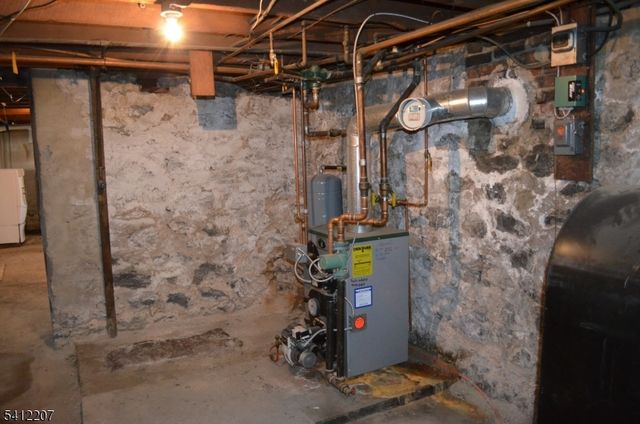 47 Lewis St, Phillipsburg Town, NJ 08865