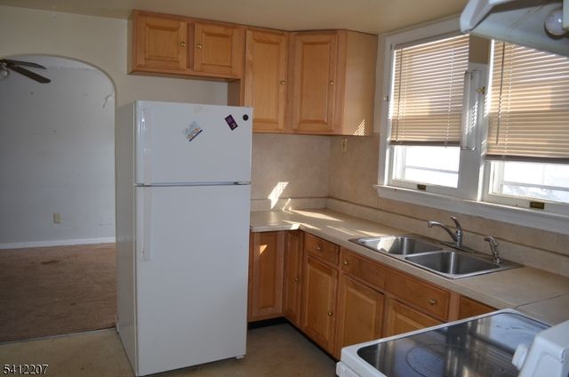 47 Lewis St, Phillipsburg Town, NJ 08865