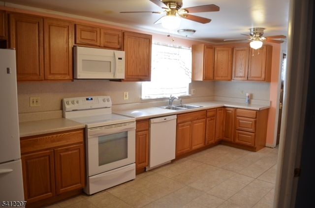 47 Lewis St, Phillipsburg Town, NJ 08865