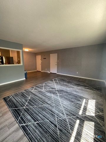 113 Niles Hill Road E, New London, CT 06320