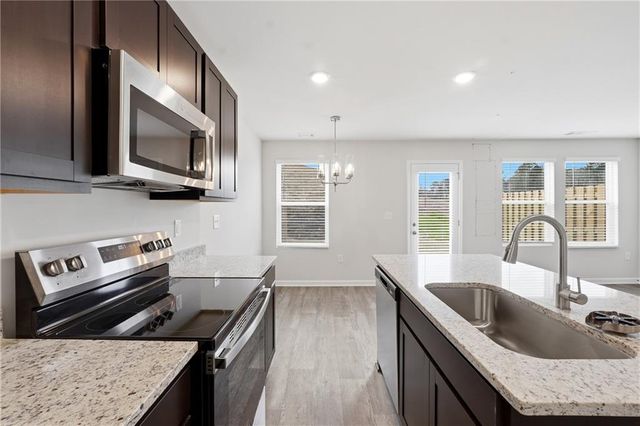 208 Norchester Avenue, Hogansville, GA 30230
