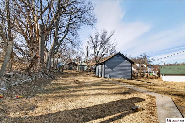 4930 N 33rd Avenue, Omaha, NE 68111