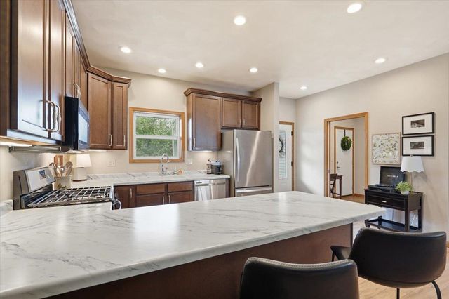 100 Isham Street, Stoughton, WI 53589
