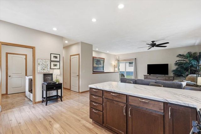 100 Isham Street, Stoughton, WI 53589