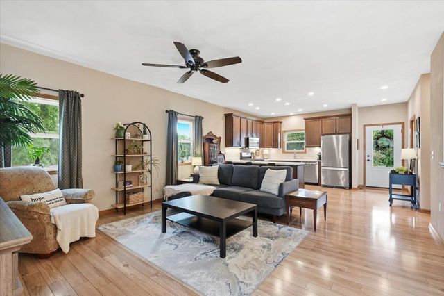 100 Isham Street, Stoughton, WI 53589