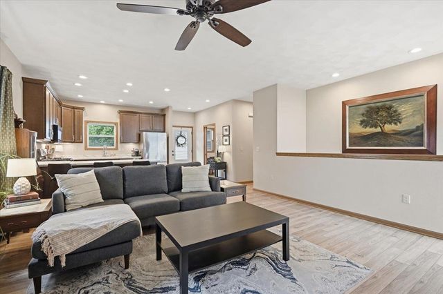 100 Isham Street, Stoughton, WI 53589