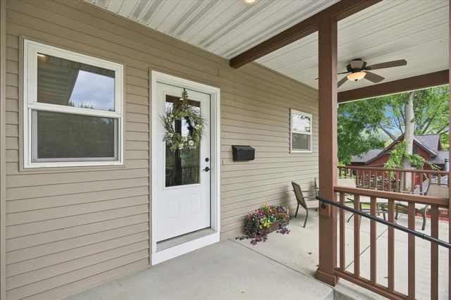 100 Isham Street, Stoughton, WI 53589