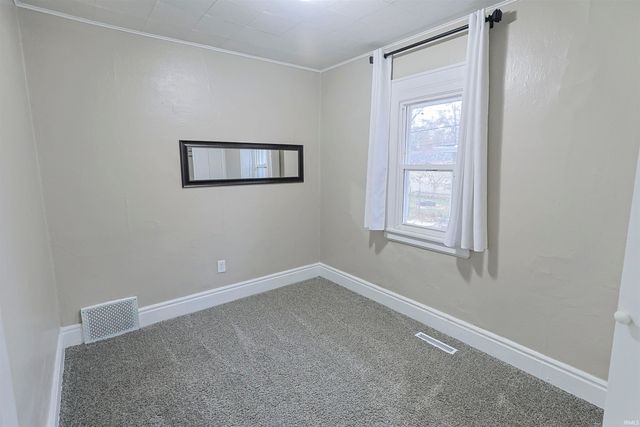 930 S 34Th Street, South Bend, IN 46615