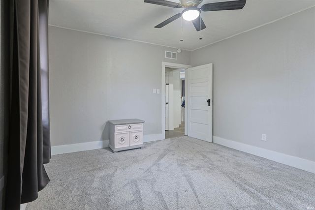 930 S 34Th Street, South Bend, IN 46615