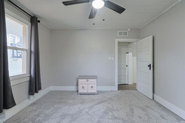 930 S 34Th Street, South Bend, IN 46615