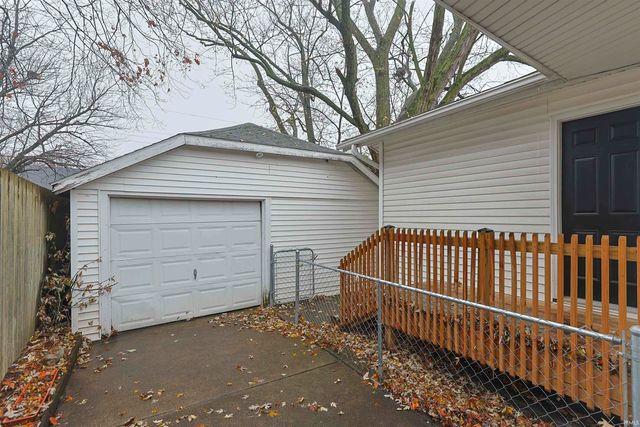 930 S 34Th Street, South Bend, IN 46615